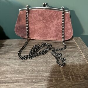 💕Universal Thread Velour Mauve Crossbody Bag with Chain Strap